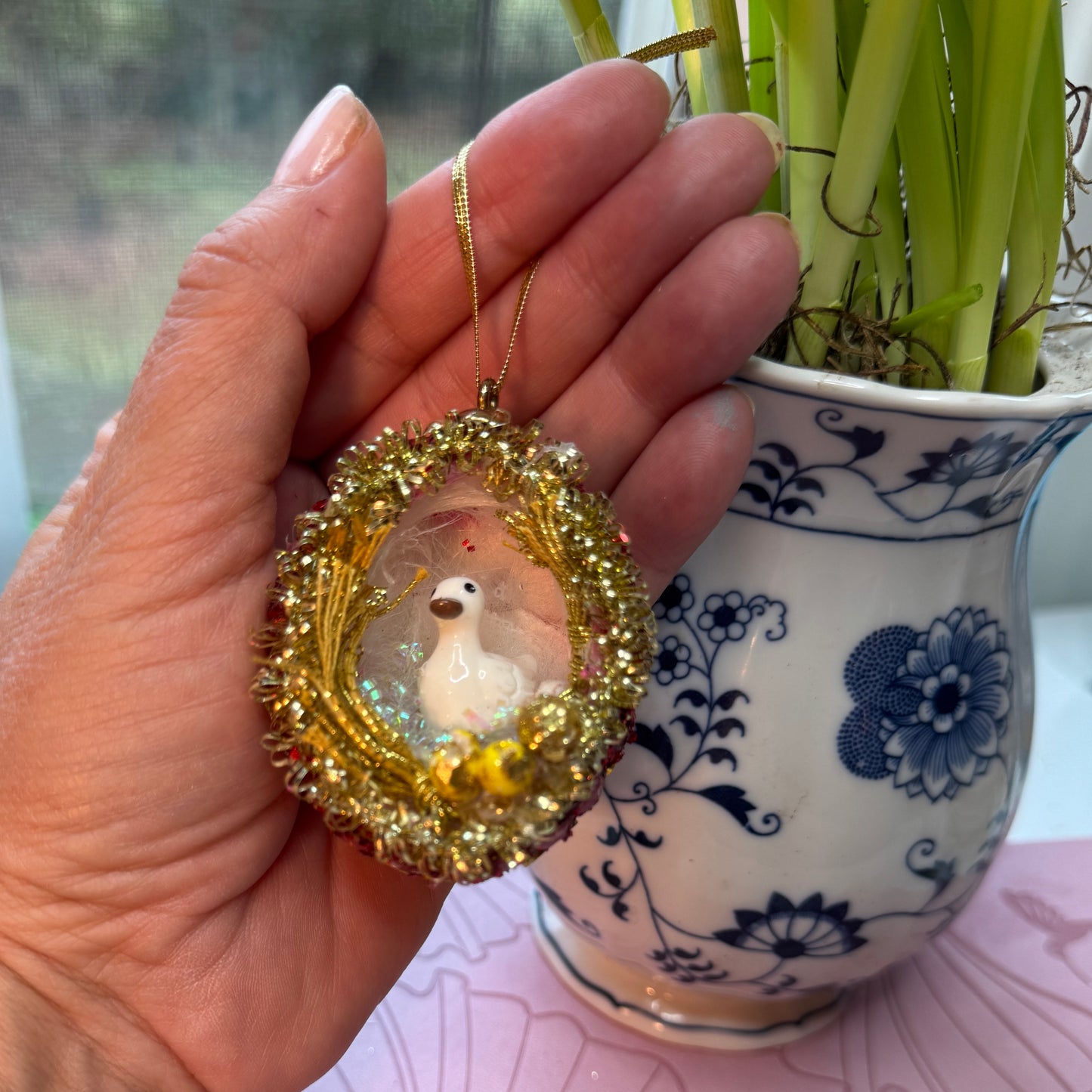 Make a Fancy Vintage Easter Egg, Saturday April 6th, 4-6 pm